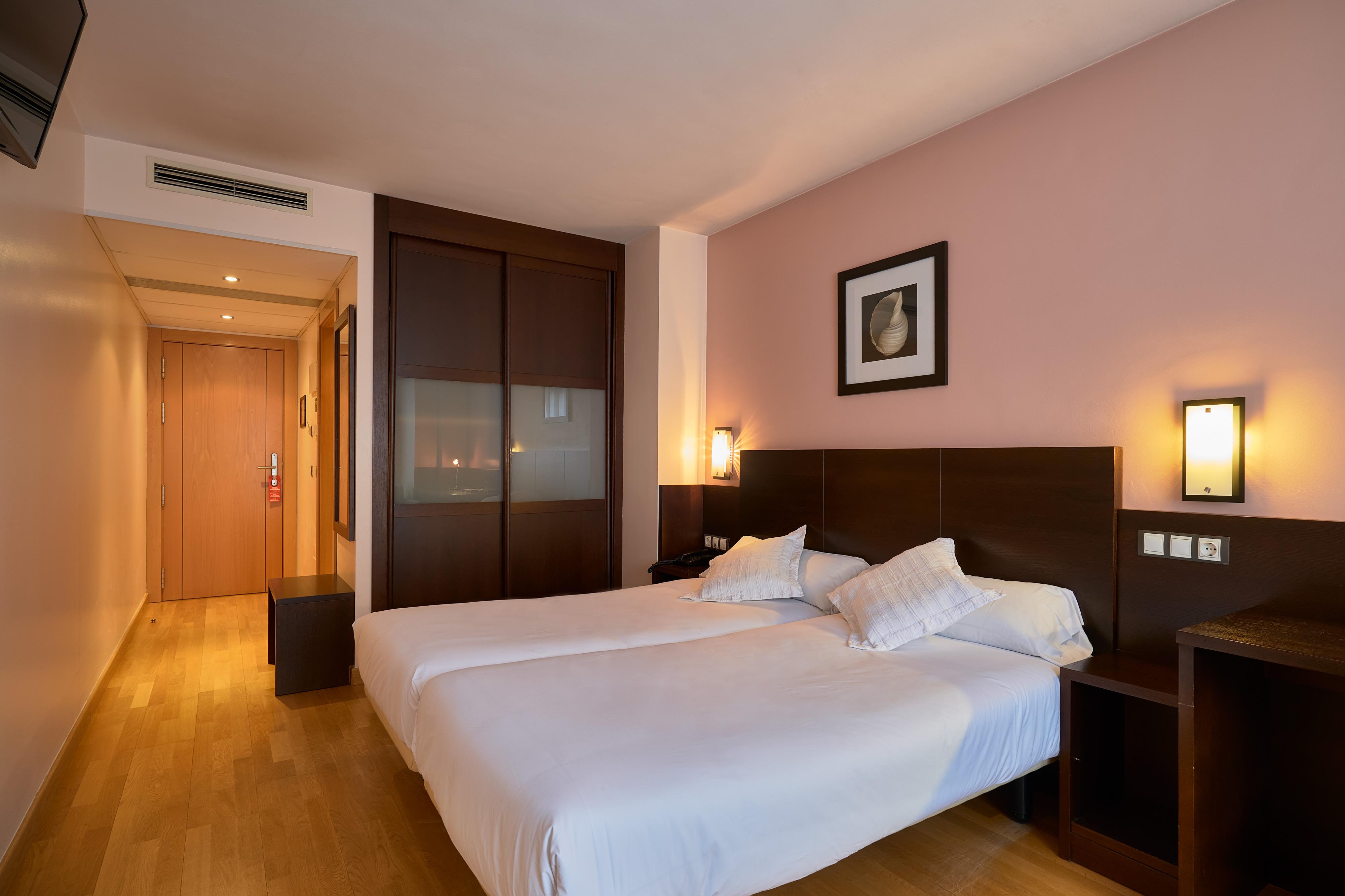 Hotel Castro Real Oviedo Bagian luar foto