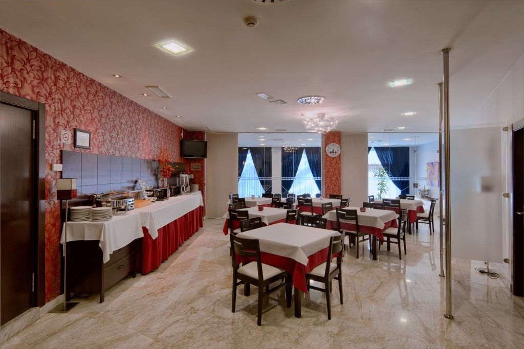 Hotel Castro Real Oviedo Bagian luar foto